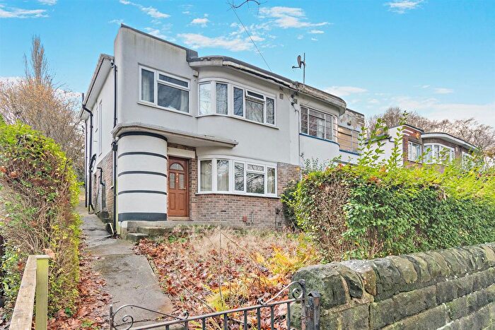 3 Bedroom Semi Detached House For Sale In Grove Lane, Leeds, LS6