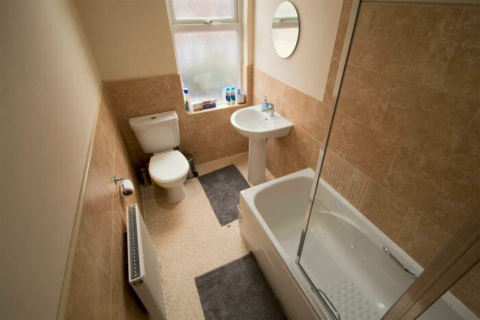 6 Bedroom Terraced House To Rent In Grimthorpe Terrace, Headingley, Leeds, LS6