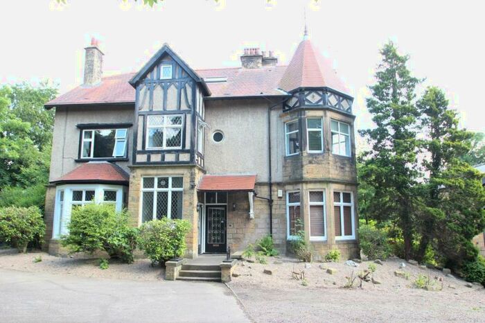 2 Bedroom Apartment To Rent In Park Avenue, Roundhay, LS8