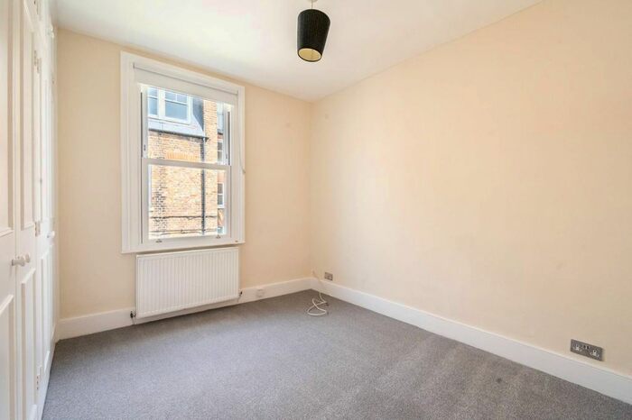 2 Bedroom Flat To Rent In Colehill Lane, Bishop's Park, London, SW6
