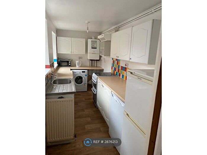 3 Bedroom Terraced House To Rent In Maples Street, Nottingham, NG7