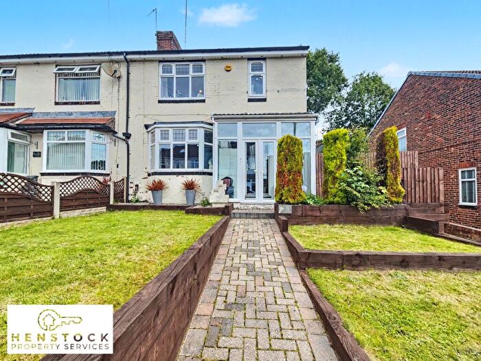 3 Bedroom Semi-Detached House For Sale In Welford Road, Manchester, M8