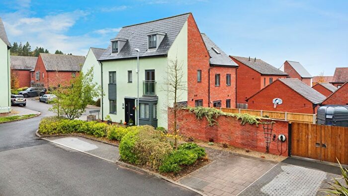 4 Bedroom Town House For Sale In Cottom Way, Lawley, Telford, Telford And Wrekin, TF3