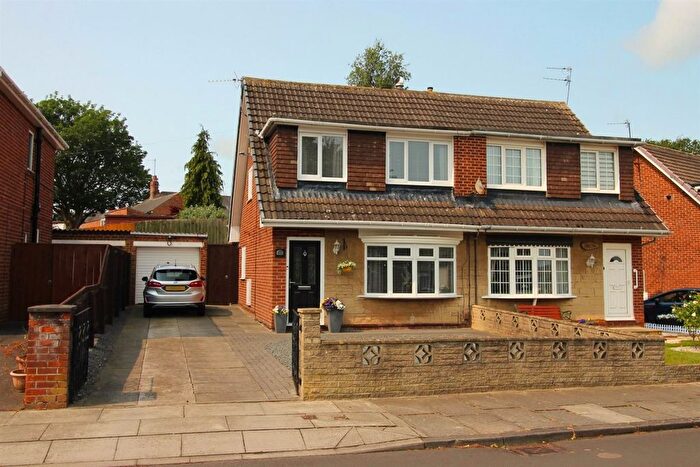 3 Bedroom Semi-Detached House For Sale In Dovedale Road, Norton, Stockton-On-Tees, TS20