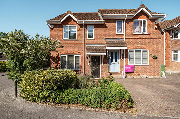 3 Bedroom Semi-Detached House For Sale In Atte Lane, Warfield, Bracknell, RG42