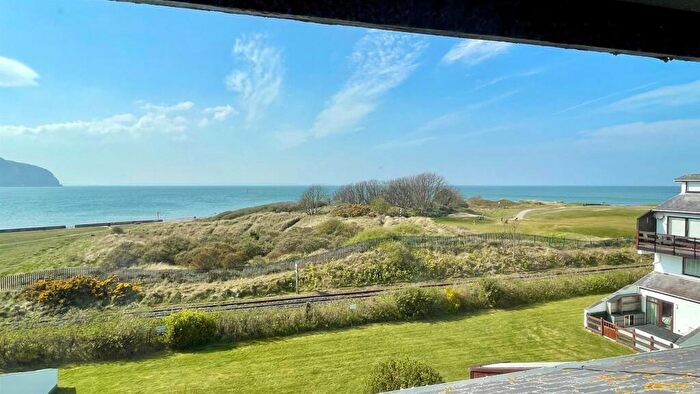 2 Bedroom Apartment For Sale In Deganwy Beach, Deganwy, Conwy, LL31
