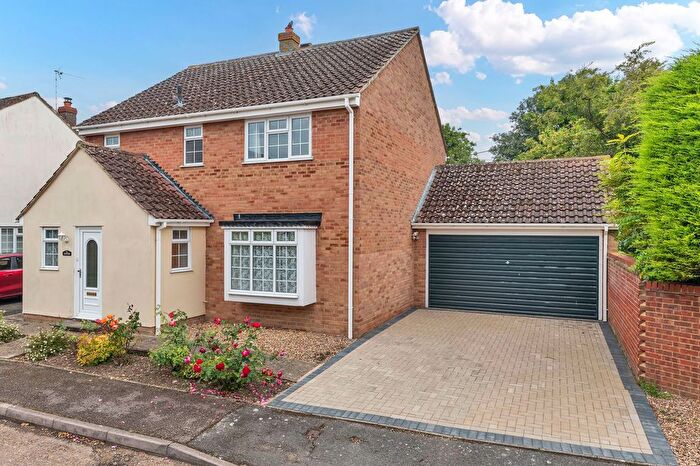 4 Bedroom Detached House For Sale In Cockhall Close, Litlington, SG8