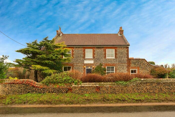 4 Bedroom Detached House For Sale In Mundesley Road, Trimingham, Norwich, Norfolk, NR11