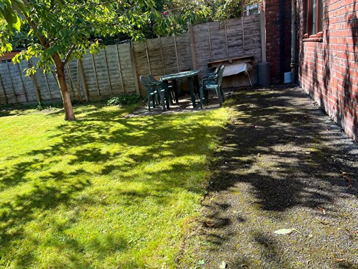 4 Bedroom House To Rent In Garswood Road, Fallowfield, M14