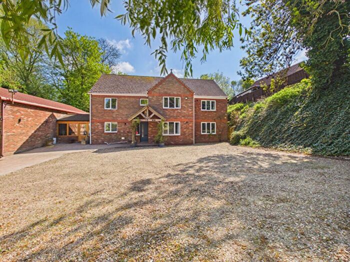 6 Bedroom Detached House For Sale In Wold Road, Barrow-Upon-Humber, Lincolnshire, DN19