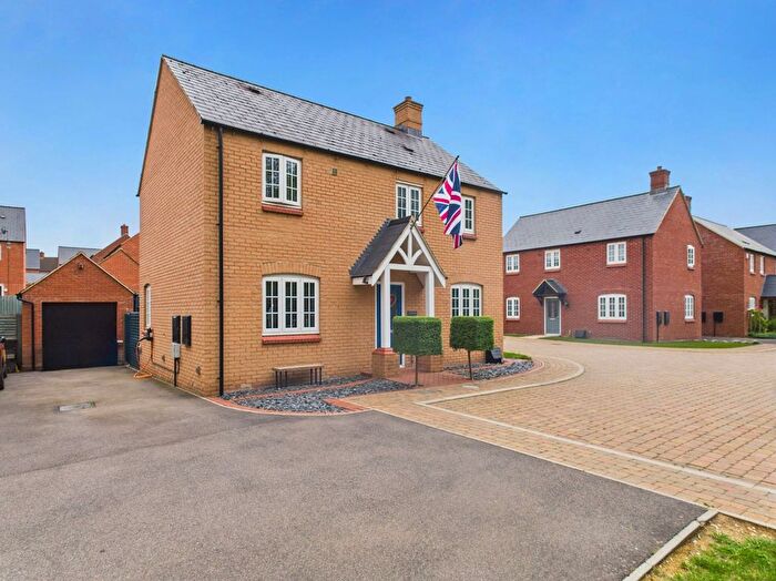 3 Bedroom Detached House For Sale In Haydock Close, Towcester, NN12