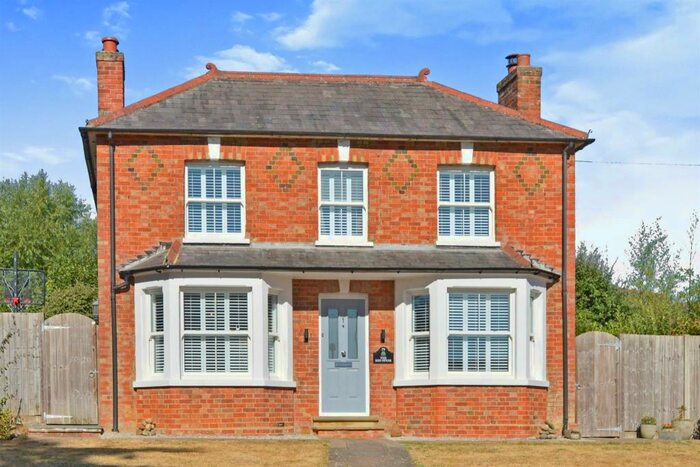 3 Bedroom Detached House For Sale In High Street, Nash, Milton Keynes, MK17