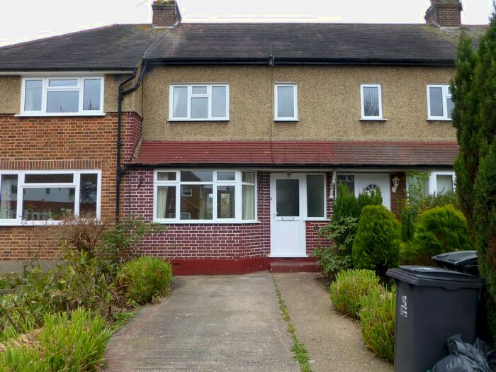 2 Bedroom End Of Terrace House To Rent In Marston Avenue, Chessington, Surrey, KT9