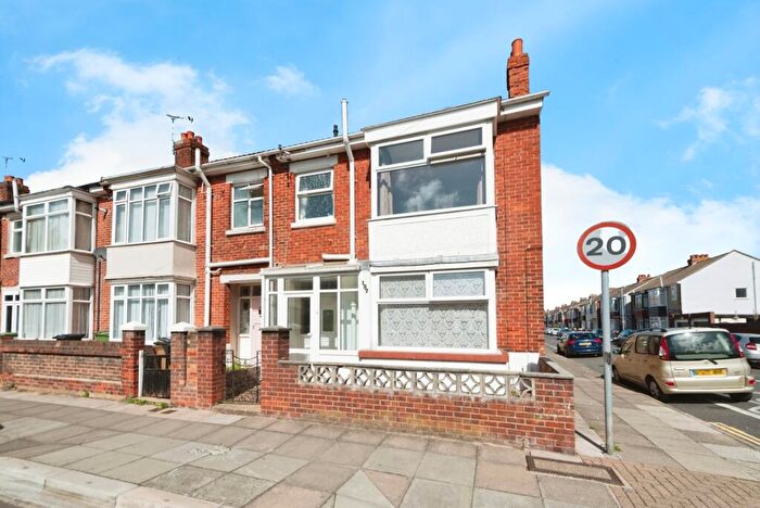 3 Bedroom End Of Terrace House For Sale In Stubbington Avenue, Portsmouth, Hampshire, PO2