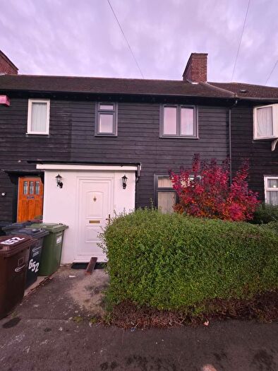 3 Bedroom Terraced House To Rent In Becontree Avenue, Dagenham, RM8