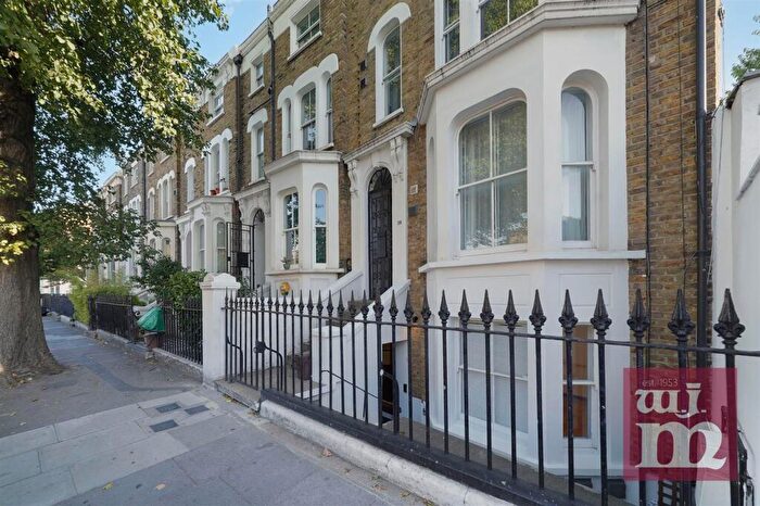 1 Bedroom Flat To Rent In Grove Road, Mile End, E3