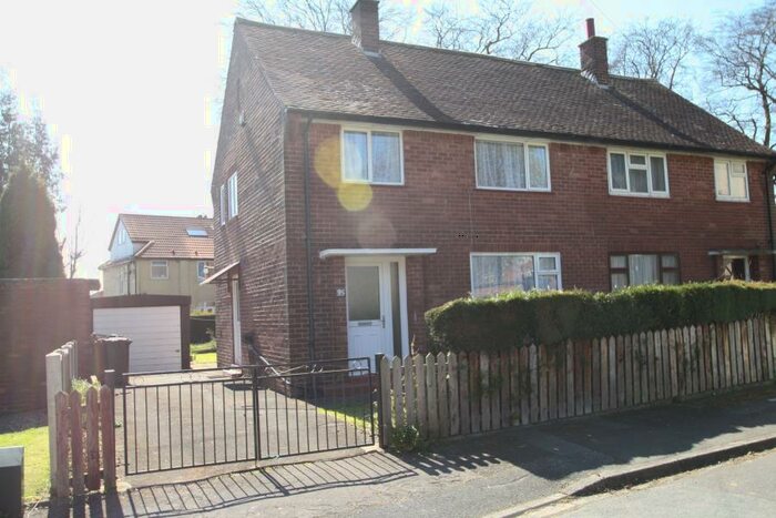 3 Bedroom Semi-Detached House To Rent In Fieldhouse Close, Moortown, Leeds, LS17