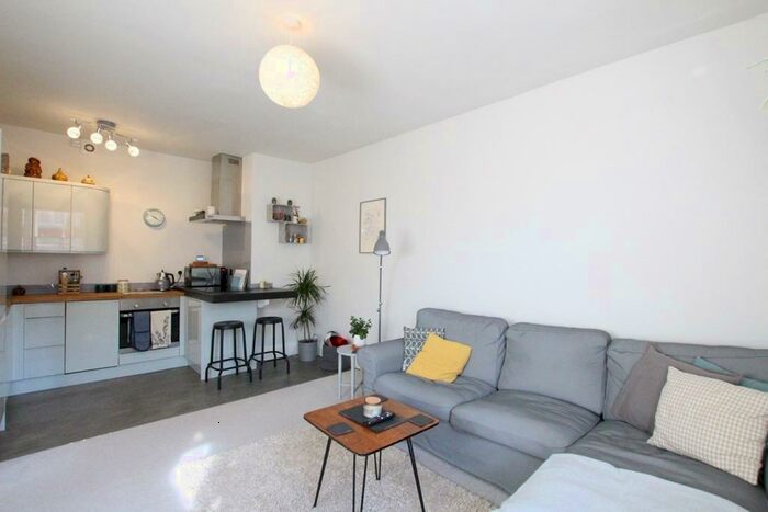 2 Bedroom Duplex To Rent In East Street, Tewkesbury, GL20