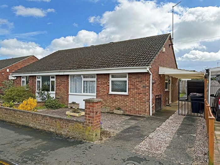 2 Bedroom Semi-Detached Bungalow For Sale In Emmanuel Road, Stamford, PE9
