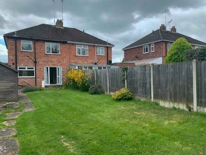 3 Bedroom Property To Rent In Ravensmere Road, Greenlands, Redditch, B98