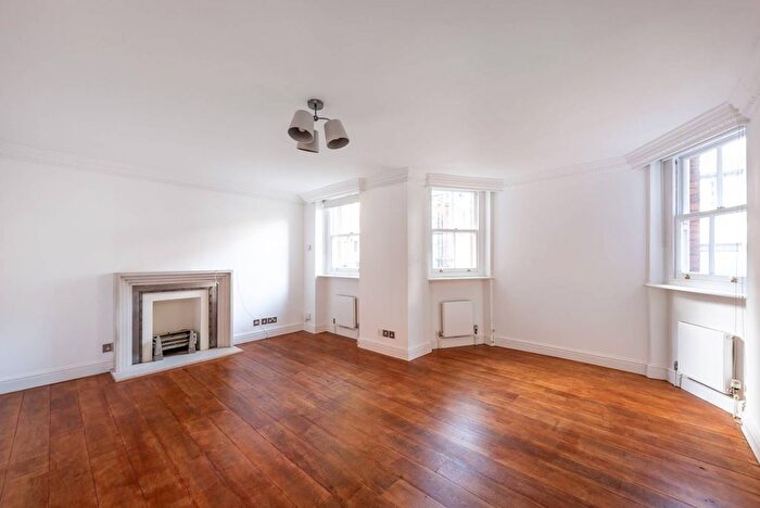 2 Bedroom Flat To Rent In Collingham Gardens, South Kensington, London, SW5
