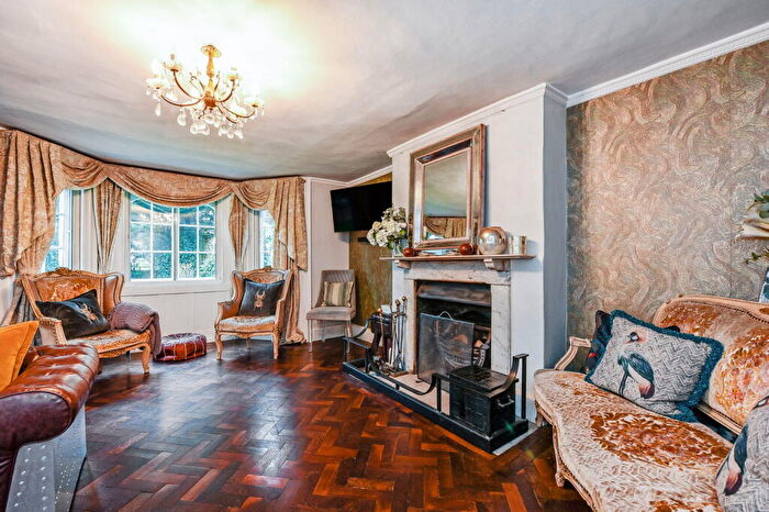 4 Bedroom Detached House For Sale In Bramdean Cottage, Bramdean, Alresford, SO24