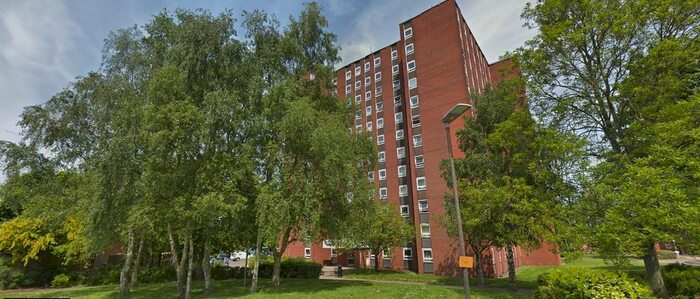 2 Bedroom Flat To Rent In Waverley Court, Crewe, CW2