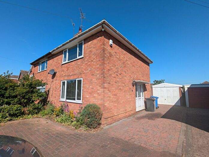 2 Bedroom Semi-Detached House To Rent In Woodland Avenue, Barton Seagrave, NN15