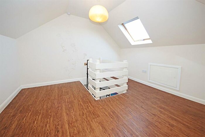 1 Bedroom Flat For Sale In Kings Hedges Road, Cambridge, CB4
