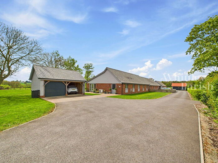 4 Bedroom Detached Bungalow For Sale In Green Street, Hoxne, IP21