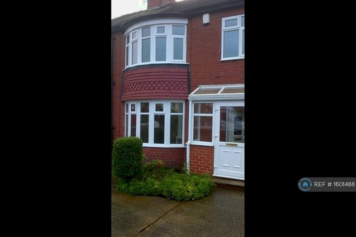 3 Bedroom Semi-Detached House To Rent In Sprotbrough Road, Doncaster, DN5