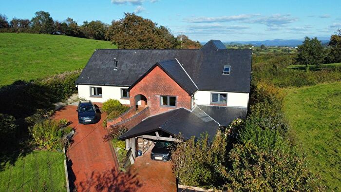 6 Bedroom Detached House For Sale In Cefn Abbey, Llanarthney, Carmarthen, SA32