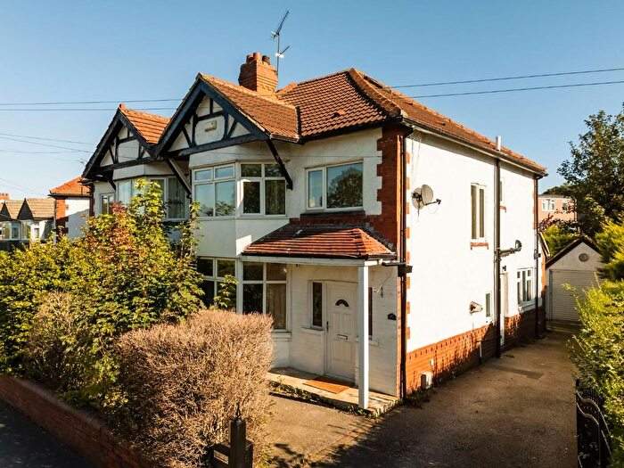 4 Bedroom Semi Detached House For Sale In King Lane, Alwoodley, LS17