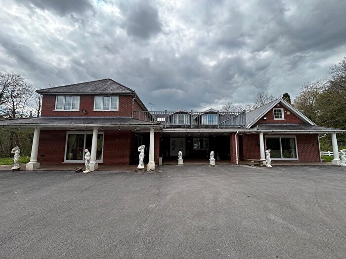 6 Bedroom Detached House To Rent In Tabernacle Road, Ammanford, SA18