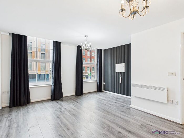 2 Bedroom Flat To Rent In Kemley House, Hull, HU2