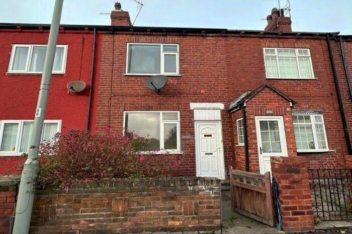 2 Bedroom Property To Rent In Castleford Road, Normanton, WF6