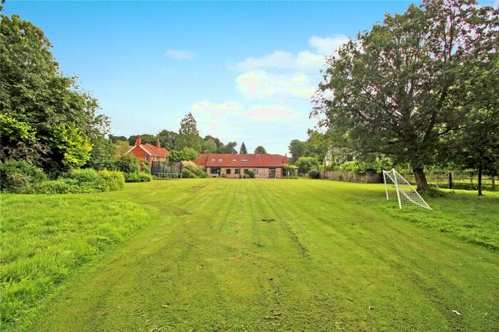 4 Bedroom Barn Conversion For Sale In Norwich Road, Stoke Holy Cross, Norwich, Norfolk, NR14