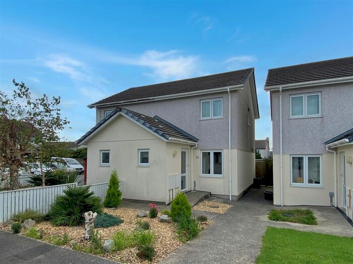 2 Bedroom Semi-Detached House To Rent In Dale Close, Newquay, TR7