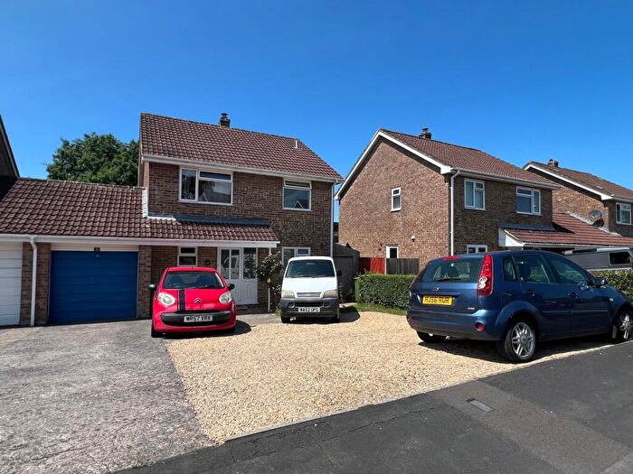 3 Bedroom Detached House For Sale In Enfield Road, Evercreech, BA4
