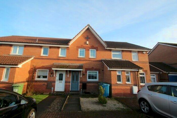 2 Bedroom Property To Rent In Waukglen Avenue, Glasgow, G53