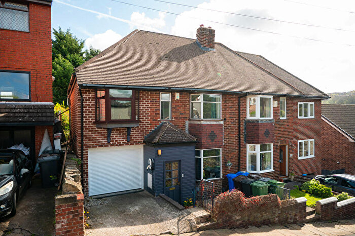 3 Bedroom Semi-Detached House For Sale In Fairbarn Road, Stannington, Sheffield, S6