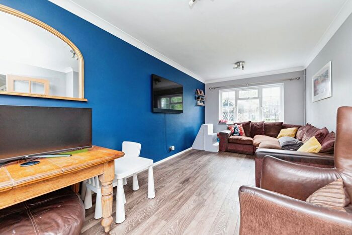 2 Bedroom Detached House For Sale In River Mead, Hitchin, North Hertfordshire, SG5