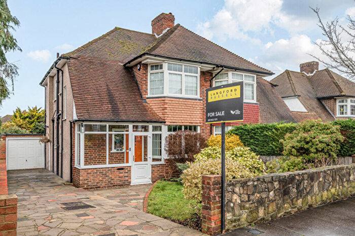 3 Bedroom Semi Detached House For Sale In Ferris Avenue, Croydon, CR0