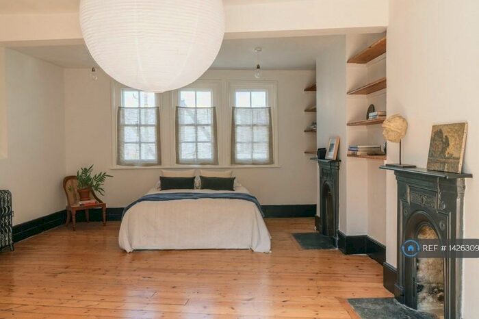 1 Bedroom Maisonette To Rent In Vyner Street, London, E2