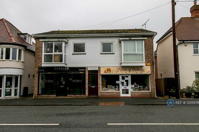 2 Bedroom Flat To Rent In The Street, Wickham Bishops, Witham, Essex, CM8