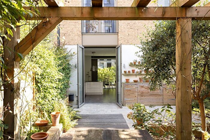 3 Bedroom Terraced House To Rent In Bonchurch Road, London, W10