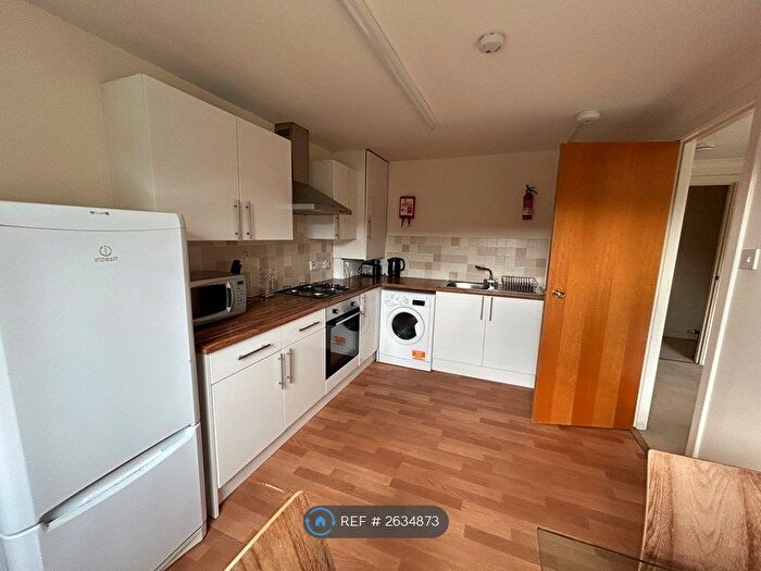 2 Bedroom Flat To Rent In Riverside Drive, Aberdeen, AB11