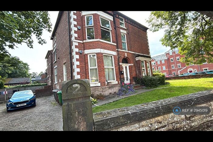2 Bedroom Flat To Rent In York Road, Manchester, M21