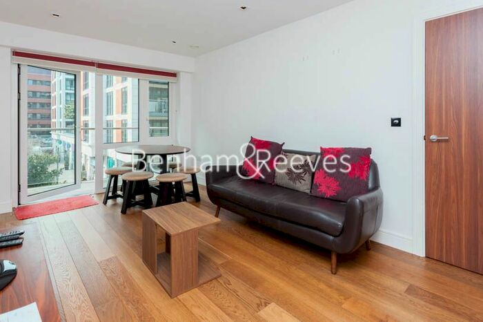 2 Bedroom Flat To Rent In Dickens Yard, Ealing, W5
