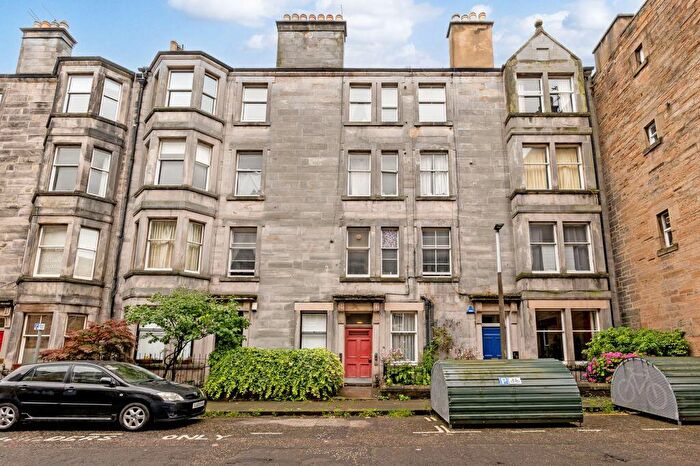 1 Bedroom Flat For Sale In / Roseneath Terrace, Marchmont, Edinburgh, EH9